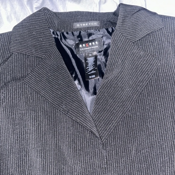 Axcess Brand Pin Striped Blazer (Like New) - Picture 6 of 10